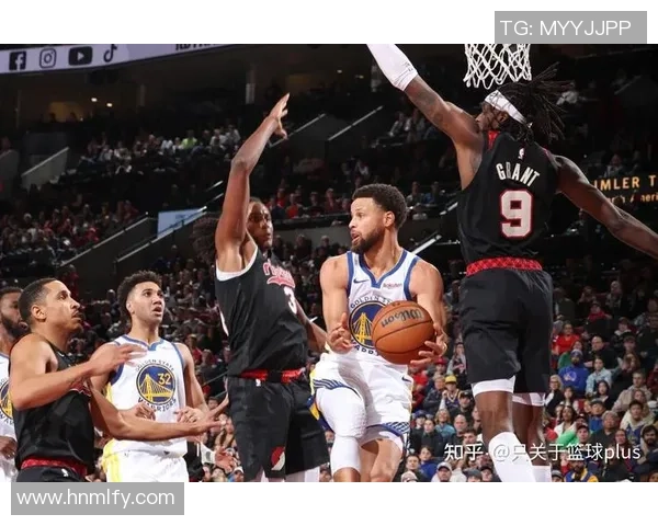 2018年NBA季后赛勇士与开拓者第三节精彩对决回顾与分析